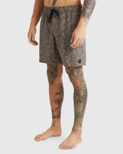 Load image into Gallery viewer, RVCA Atlas Elastic - Chocolate