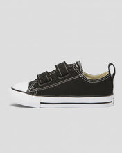 Load image into Gallery viewer, Converse Chuck Taylor All Star 2V Toddler Low Top - Black