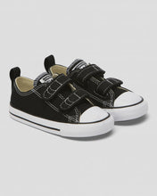 Load image into Gallery viewer, Converse Chuck Taylor All Star 2V Toddler Low Top - Black