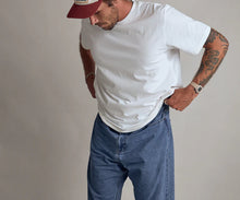 Load image into Gallery viewer, Rhythm Essential Jean - Dark Blue