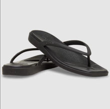 Load image into Gallery viewer, Crocs Miami Flip - Black