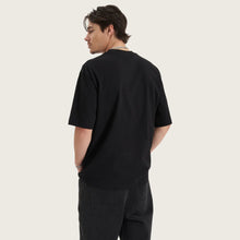 Load image into Gallery viewer, Kiss Chacey Framed Game Heavy Oversized Tee - Jet Black