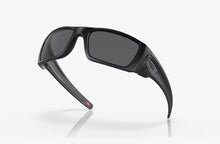 Load image into Gallery viewer, Oakley SI Fuel Cell Sunglasses - Matte Black/Grey
