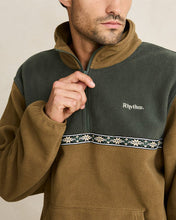 Load image into Gallery viewer, Rhythm Alder Half Zip Pullover - Forest