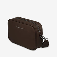 Load image into Gallery viewer, Status Anxiety Plunder Bag With Webbed Strap - Cocoa