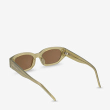Load image into Gallery viewer, Status Anxiety Luna Sunglasses - Pear