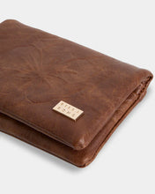 Load image into Gallery viewer, Billabong Omari Bloom Kirra Wallet - Brownstone