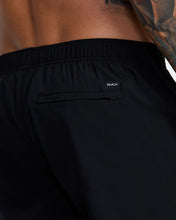 Load image into Gallery viewer, RVCA Yogger IV Short 17" - Black