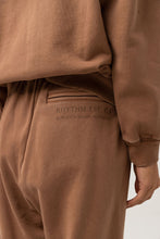 Load image into Gallery viewer, Rhythm Ladies Core Trackpant - Chocolate