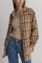 Load image into Gallery viewer, Rhythm Long Check Jacket - Caramel