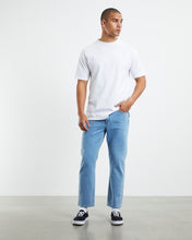 Load image into Gallery viewer, Wrangler Sid Straight Jean