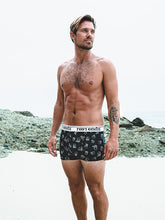 Load image into Gallery viewer, Reer Endz Men's Organic Cotton Deadly Romance Trunk Underwear