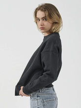 Load image into Gallery viewer, Thrills Minimal Thrills Slouch Crew - Washed Black