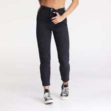 Load image into Gallery viewer, Wrangler Ladies Drew Jean - Karma