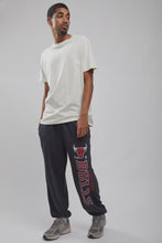 Load image into Gallery viewer, Mitchell & Ness Chicago Bulls Tip Off Sweatpants - Faded Black