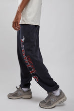 Load image into Gallery viewer, Mitchell & Ness Chicago Bulls Tip Off Sweatpants - Faded Black