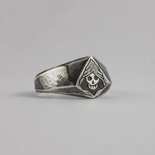Load image into Gallery viewer, Dead Ivy Grim Ring