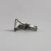 Load image into Gallery viewer, Dead Ivy Grim Ring