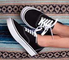 Load image into Gallery viewer, Vans Authentic Shoe - Black/White