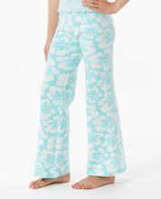 Load image into Gallery viewer, Ripcurl Hibiscus  Heat Knit Pant Girl - Light Blue
