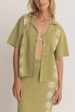 Load image into Gallery viewer, Rhythm Horizon Knitted Shirt - Palm
