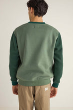 Load image into Gallery viewer, Rhythm Swerve Fleece Crew - Pine

