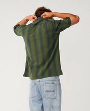 Load image into Gallery viewer, Rip Curl Classic Surf Weaver Short Sleeve Shirt - Dark Olive

