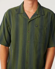 Load image into Gallery viewer, Rip Curl Classic Surf Weaver Short Sleeve Shirt - Dark Olive
