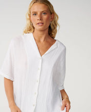 Load image into Gallery viewer, Rip Curl Premium Surf S/S Shirt - White (1000)
