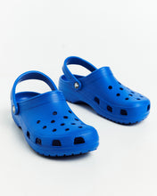 Load image into Gallery viewer, Crocs Classic Clog Kids (C11-J6) - Blue Bolt
