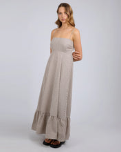 Load image into Gallery viewer, Silent Theory Sunday Maxi Dress - Chocolate
