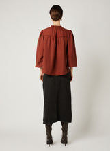 Load image into Gallery viewer, Esmaee Mandy Blouse - Chestnut
