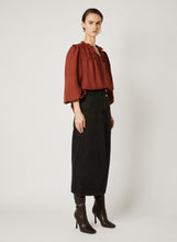 Load image into Gallery viewer, Esmaee Mandy Blouse - Chestnut

