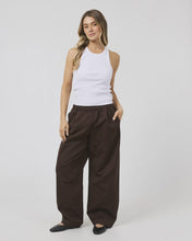Load image into Gallery viewer, All About Eve Margo Barrel Pant - Chocolate
