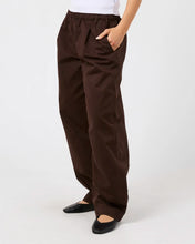 Load image into Gallery viewer, All About Eve Margo Barrel Pant - Chocolate
