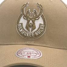 Load image into Gallery viewer, Mitchell &amp; Ness Seasonal Pro Crown Bucks Hat - Khaki
