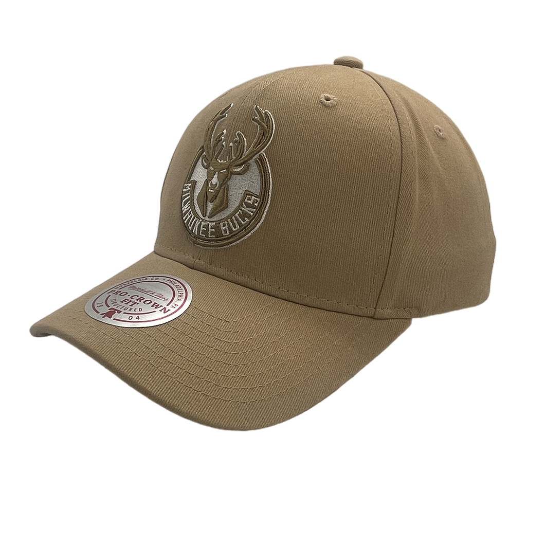 Mitchell & Ness Seasonal Pro Crown Bucks Hat - Khaki