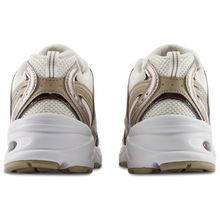 Load image into Gallery viewer, New Balance 530 Shoe -Pumpernickel

