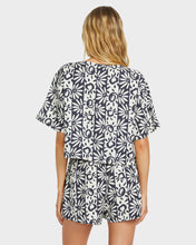 Load image into Gallery viewer, Billabong Womens Sunflower Shirt - Black Sands
