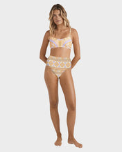 Load image into Gallery viewer, Billabong Just For You Lila D/DD Underwire Bikini Top - Sunstone
