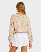 Load image into Gallery viewer, Roxy Garland Top - Stone
