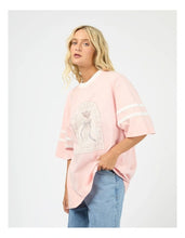Load image into Gallery viewer, All About Eve Trinket Tee - Rose
