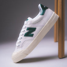 Load image into Gallery viewer, New Balance BB100VTC Shoes - White/Green
