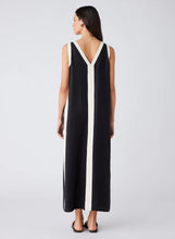 Load image into Gallery viewer, Esmaee Monochrome Dress - Black/Cream
