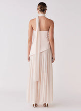 Load image into Gallery viewer, Esmaee Viewpoint Maxi Dress - Blush
