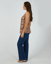 Load image into Gallery viewer, Silent Theory Tulum Top - Brown
