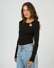 Load image into Gallery viewer, Silent Theory Atlas Long Sleeve Top - Black
