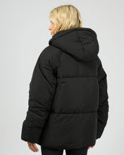 Load image into Gallery viewer, All About Eve Elevate Puffer Jacket - Black
