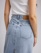 Load image into Gallery viewer, All About Eve Ray Maxi Skirt - Light Blue
