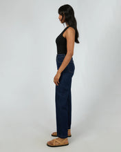 Load image into Gallery viewer, All About Eve Icon Tank - Black
